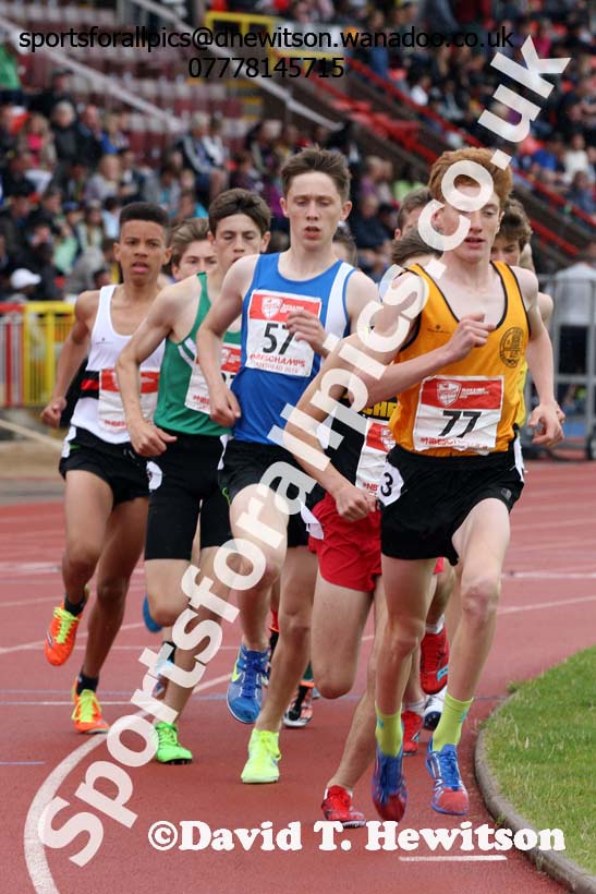 Junior boys 1500 metres, English Schools Track and Field. Photo: David T. Hewitson/Sports for All Pics